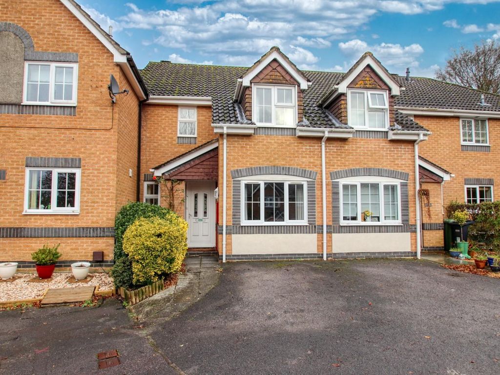 3 bed terraced house for sale in Stoke Heights, Fair Oak, Eastleigh