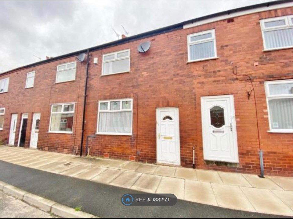 2 bed terraced house to rent in Kane Street, Preston PR2, £650 pcm Zoopla