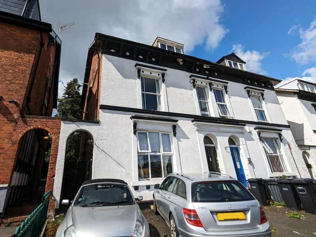 1 bed flat for sale in Warwick Road, Solihull B92, £45,000 Zoopla