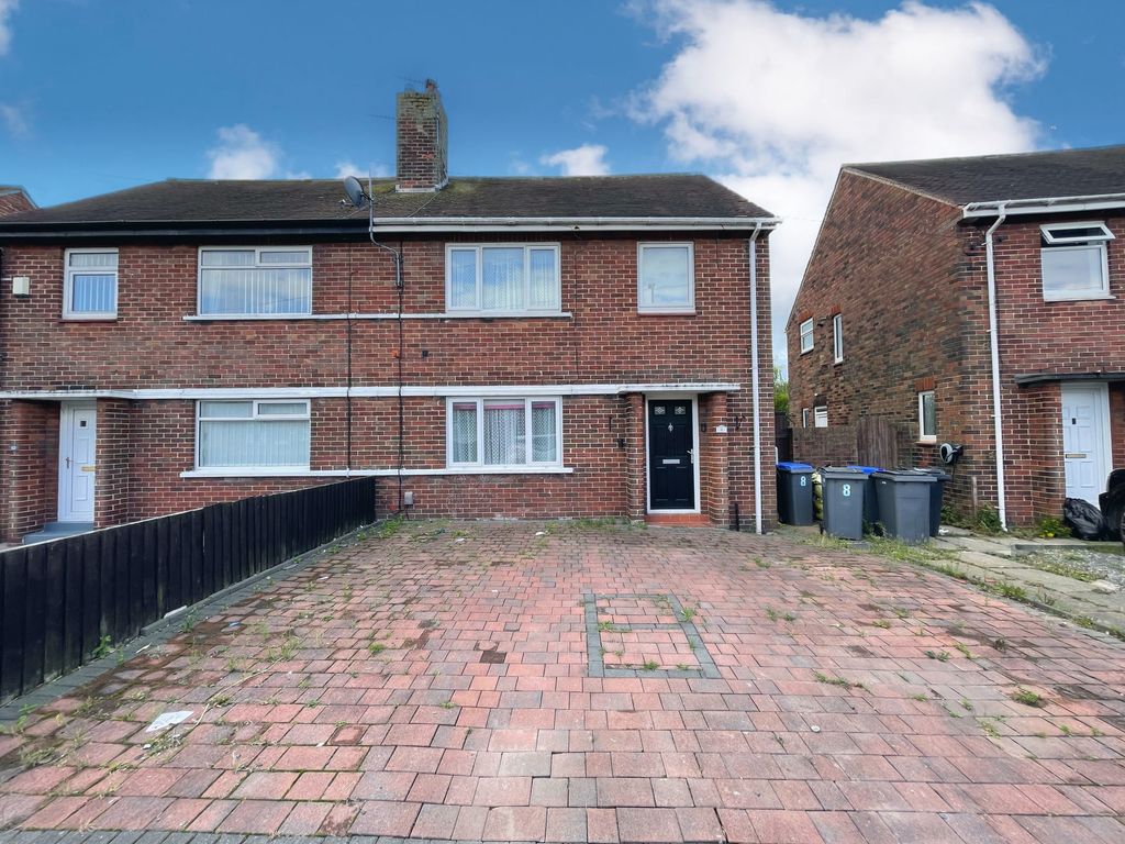 3 bed semidetached house for sale in Furness Avenue, Blackpool FY3, £125,000 Zoopla