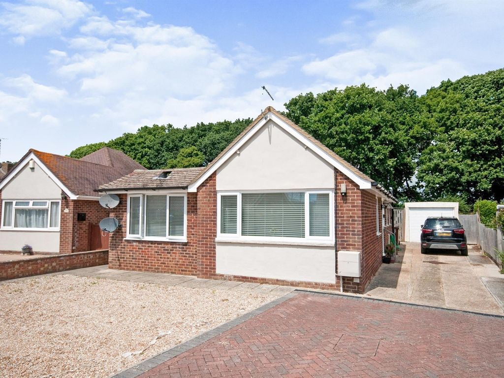 4 bed detached bungalow for sale in Dover Road, Polegate BN26 Zoopla