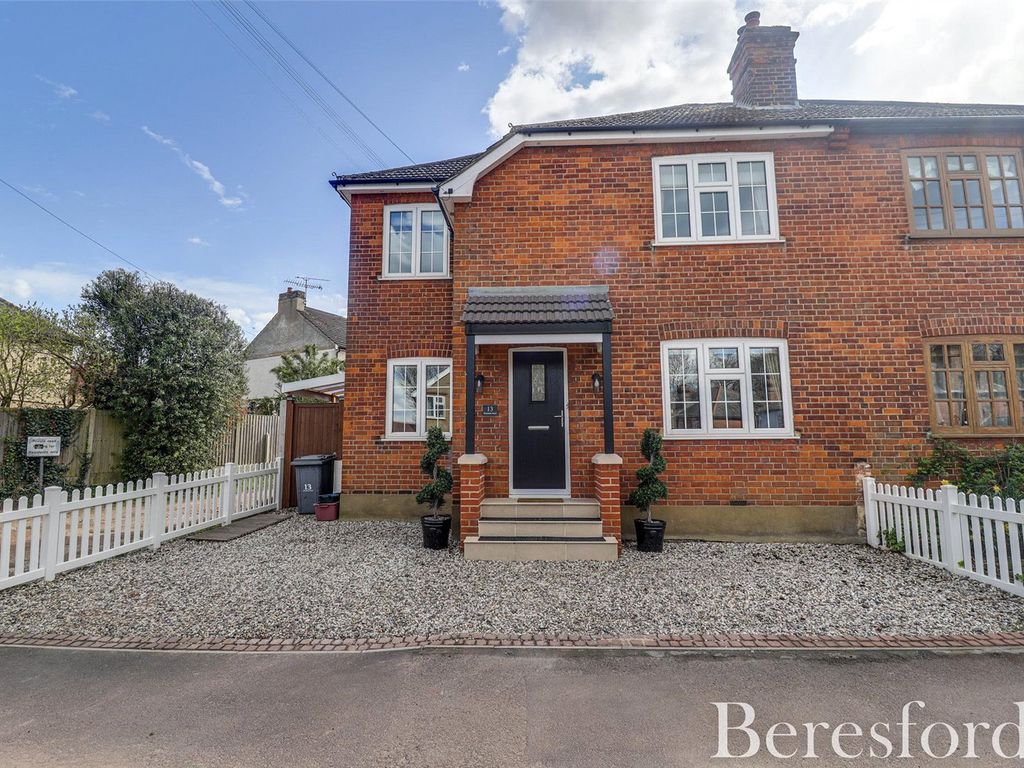 3 bed semidetached house for sale in Woodman Road, Warley CM14 Zoopla