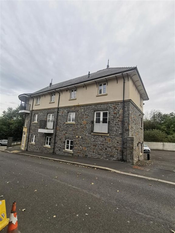 1 bed flat for sale in Crown Way, Llandarcy, Neath SA10, £120,000 Zoopla