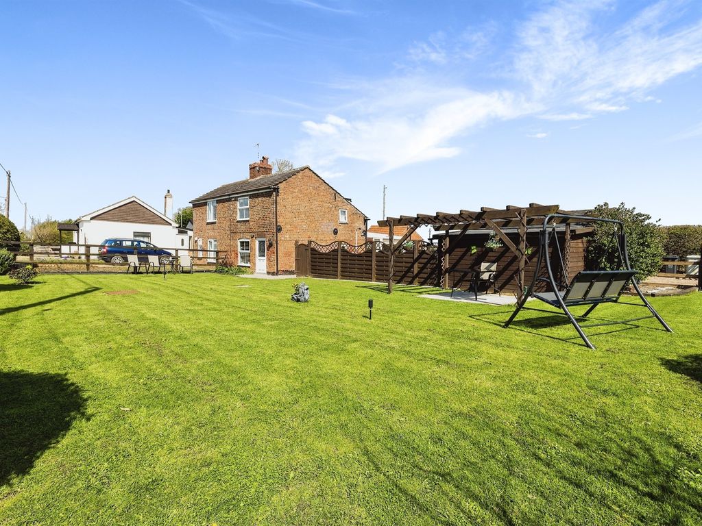 1 bed semidetached house for sale in Leagate Road, Gipsey Bridge