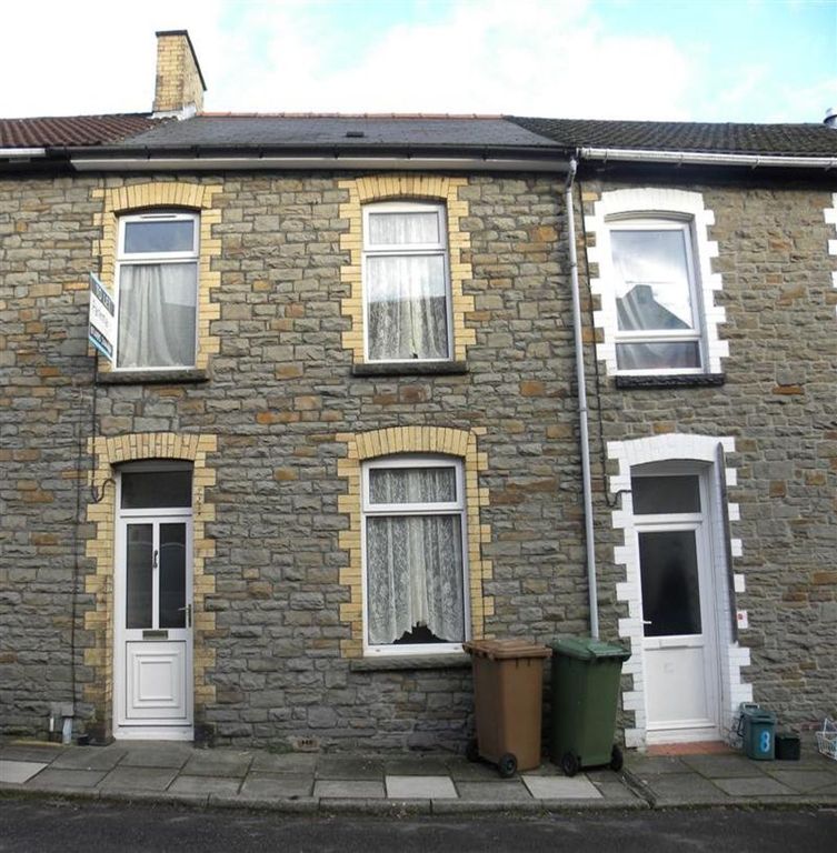 2 bed property to rent in Glen View, Crumlin, Newport NP11, £650 pcm