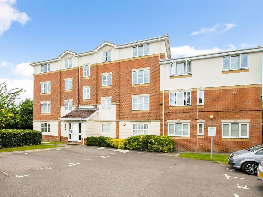 2 bed flat for sale in Cobham Close, Cippenham, Slough SL1 Zoopla