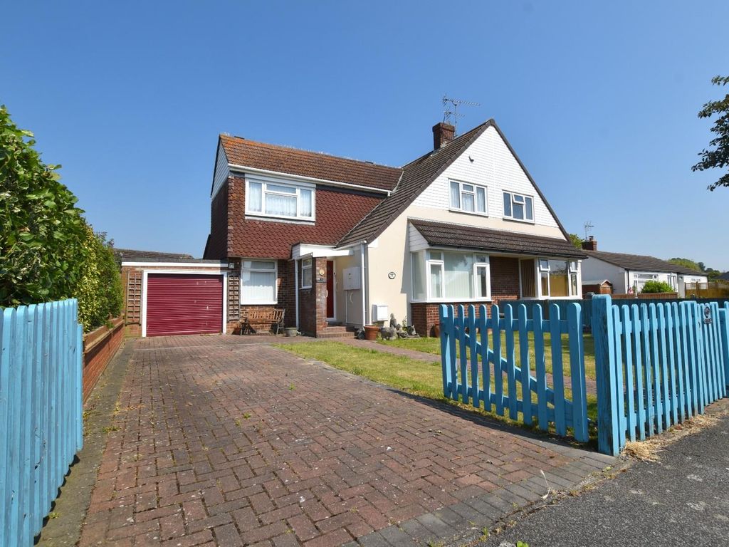 3 bed semidetached house for sale in Shepherds Walk, Hythe CT21, £