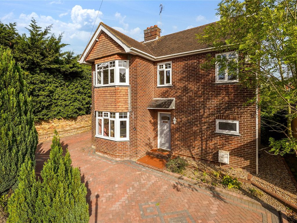 4 bed country house for sale in Bull Lane, Eccles, Aylesford ME20 Zoopla
