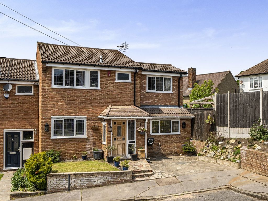3 bed end terrace house for sale in Chequers Close, Orpington, Kent BR5