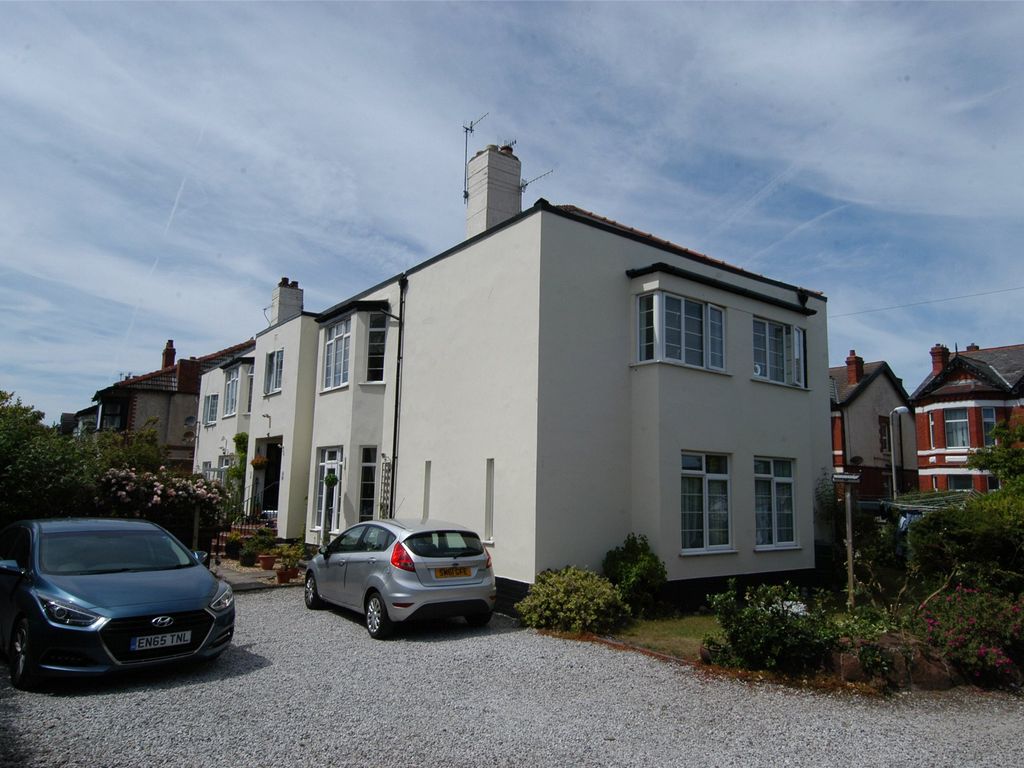 2 bed flat for sale in Victoria Road, West Kirby, Wirral, Merseyside