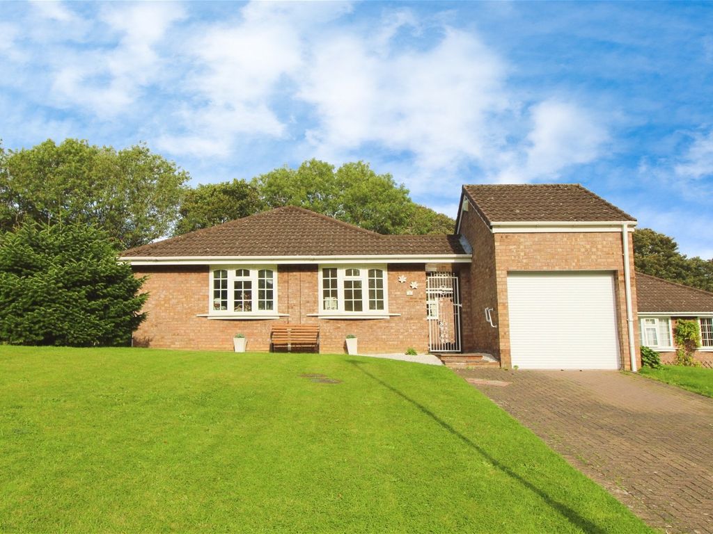 3 bed detached house for sale in Woodside, Prudhoe NE42, £350,000 Zoopla