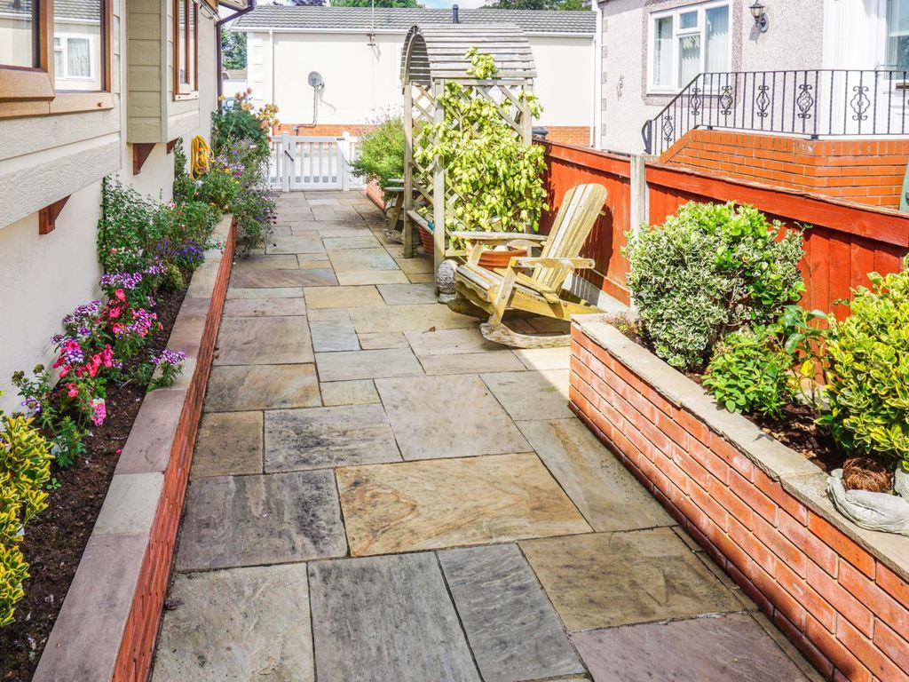 2 bed mobile/park home for sale in Cheshire Park Homes, Frodsham WA6, £125,000 Zoopla