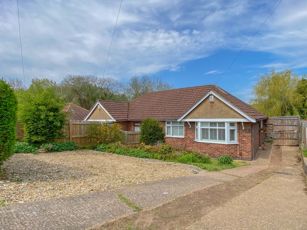 2 bed semidetached bungalow for sale in Lower Hillmorton Road, Rugby