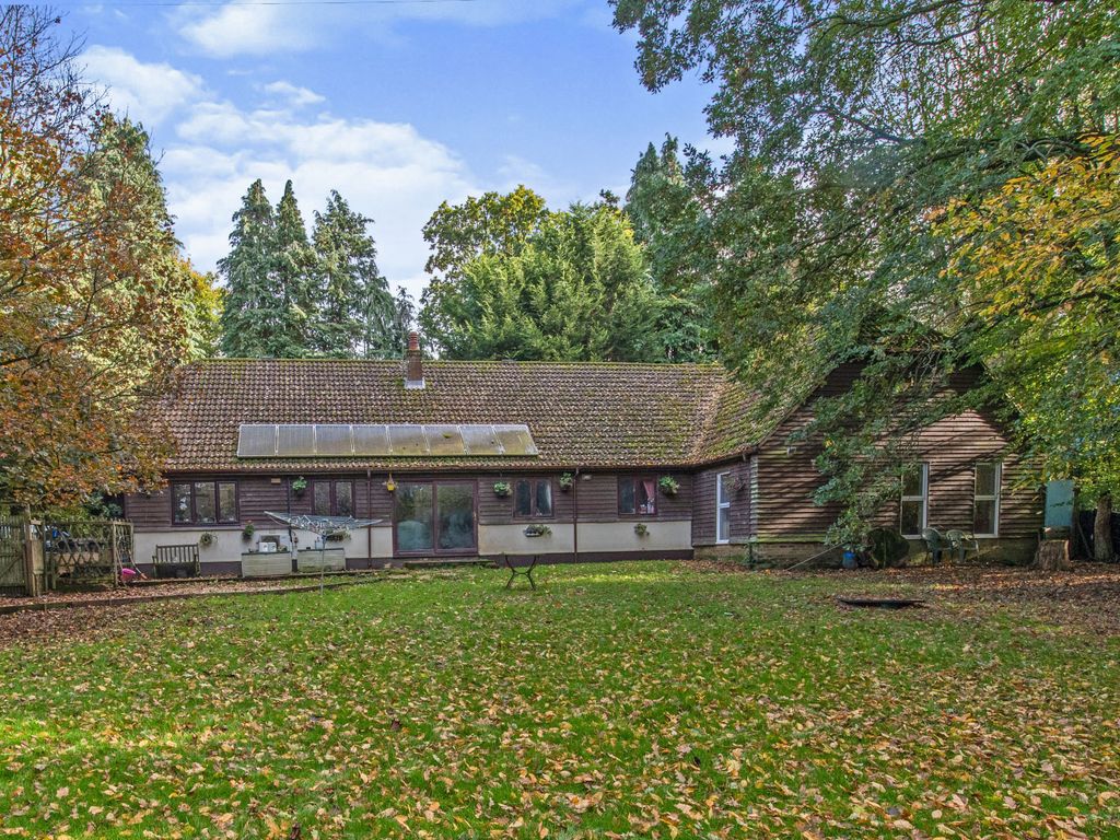 5 bed bungalow for sale in Friningham, Detling, Maidstone, Kent ME14