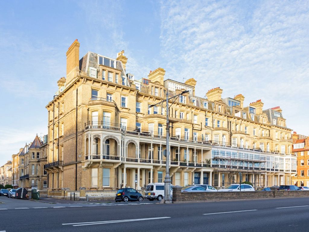 3 bed flat for sale in Kings Gardens, Hove, East Sussex BN3 Zoopla