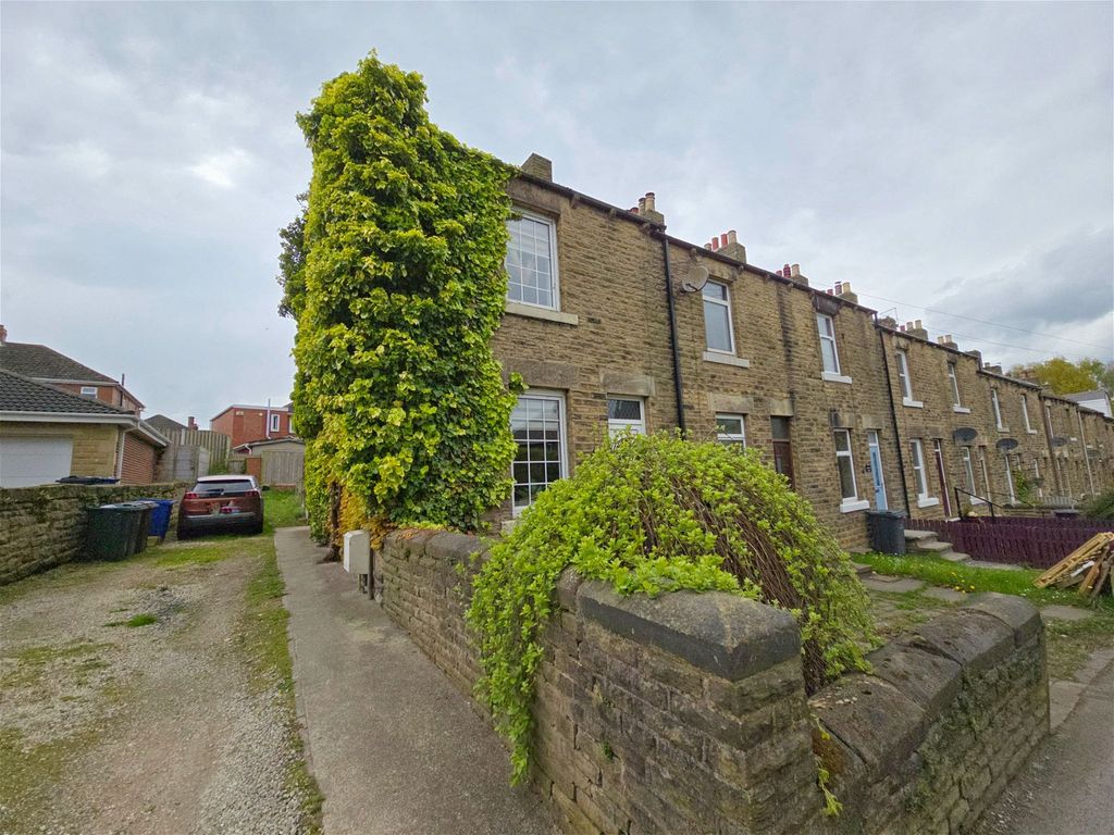 3 bed end terrace house for sale in Station Road, Royston, Barnsley S71