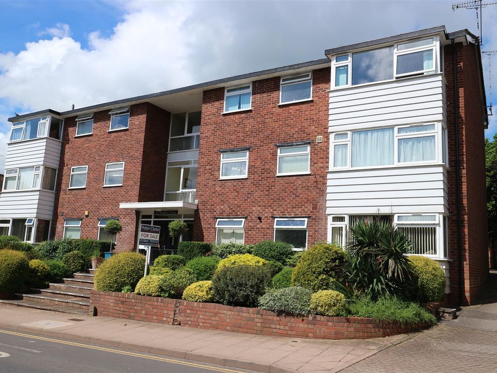 2 bed flat to rent in Demontfort Crt, High Street, HenleyInArden B95