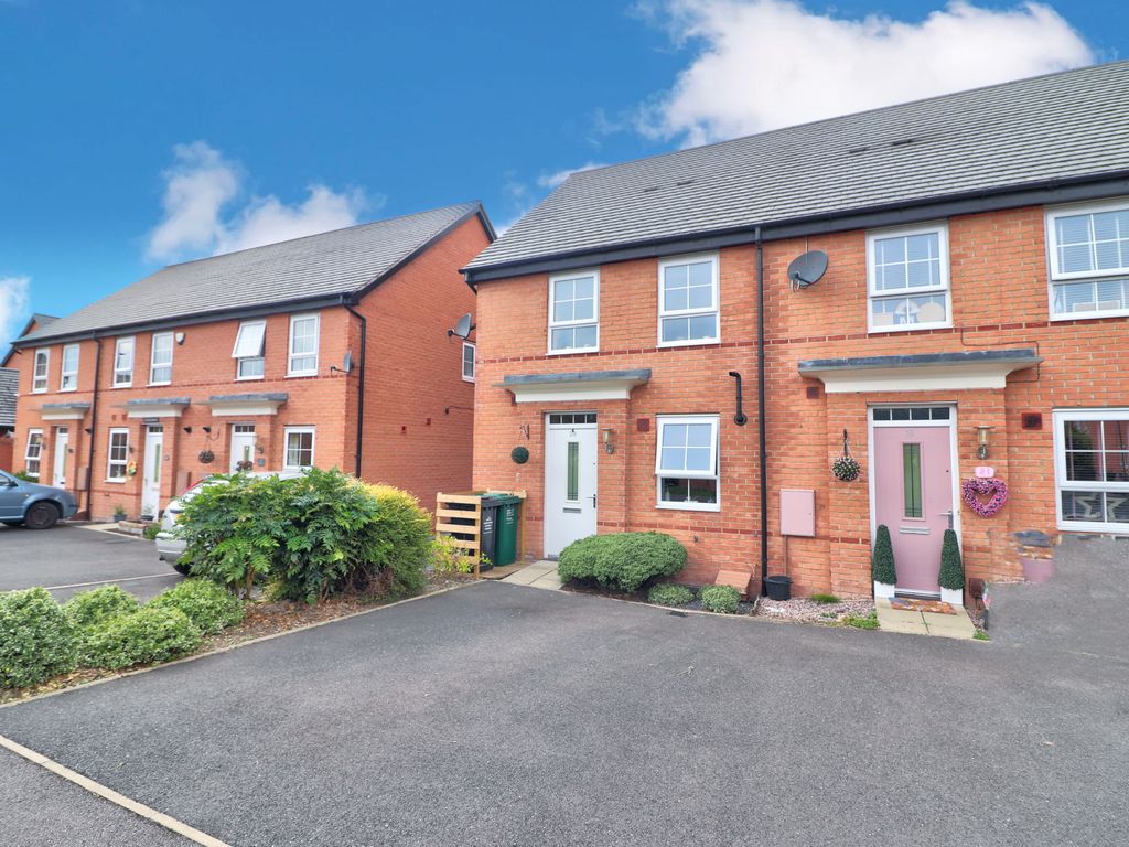 3 bed end terrace house for sale in Chartley Road, Stenson Fields