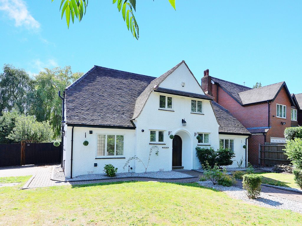 6 bed detached house to rent in Bristol Road, Edgbaston, Birmngham B5