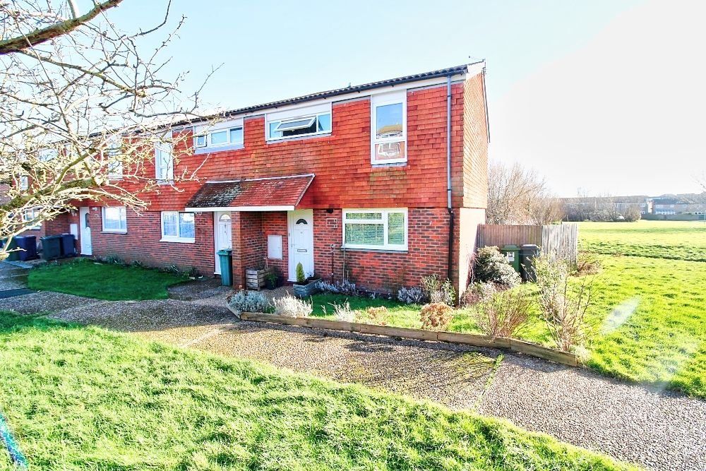 3 bed end terrace house for sale in Fountains Close, Eastbourne BN22, £