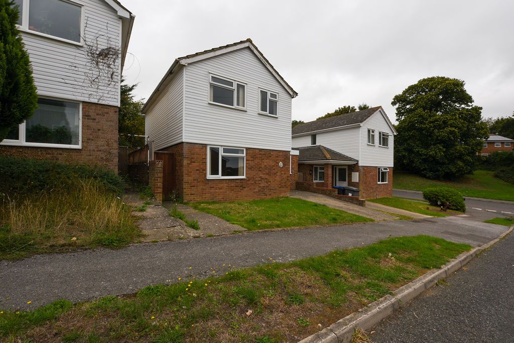 5 bed detached house to rent in Westerham Close, Canterbury CT2 Zoopla