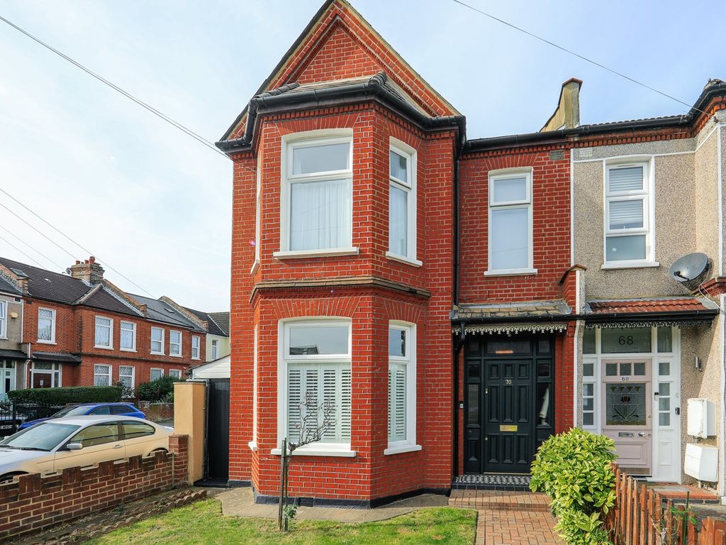 3 bed end terrace house for sale in Ardfillan Road, Catford, London SE6