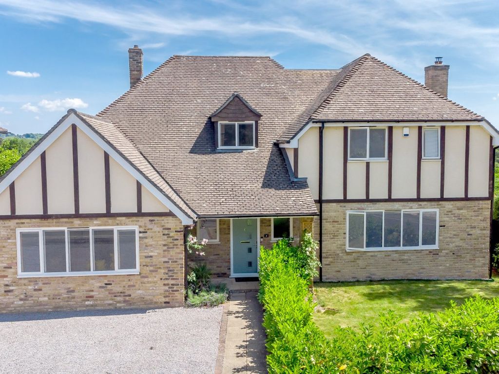 4 bed detached house for sale in St. James Close, Pangbourne, Reading