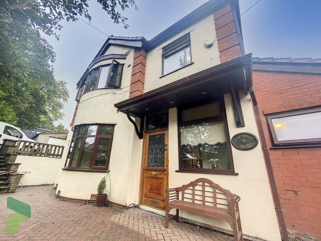 4 bed detached house for sale in Earnsdale Road, Darwen BB3, £385,000