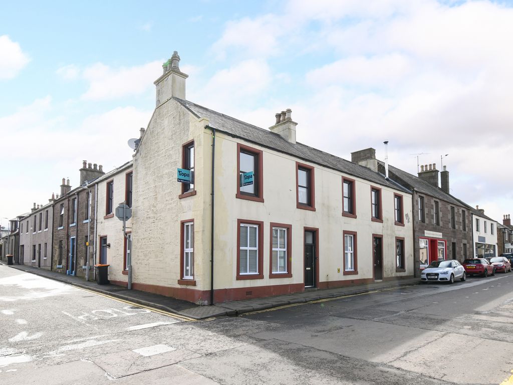 4 bed town house for sale in High Street, Laurencekirk AB30, £200,000