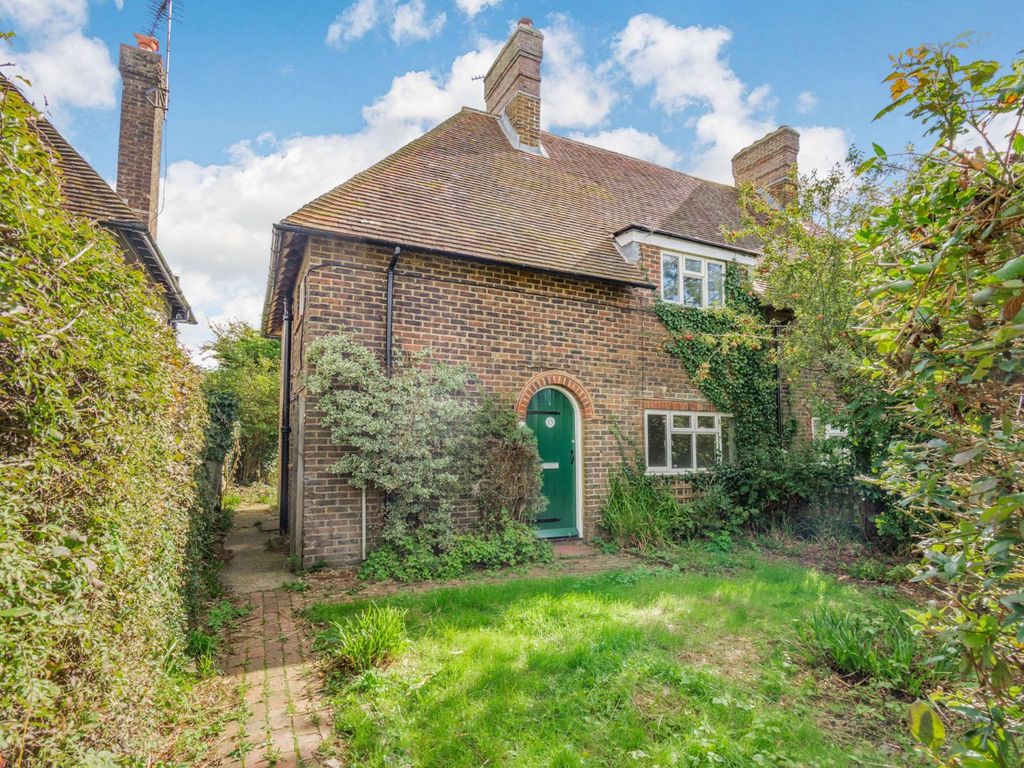 3 bed semidetached house for sale in Harrisons Lane, Ringmer, Lewes
