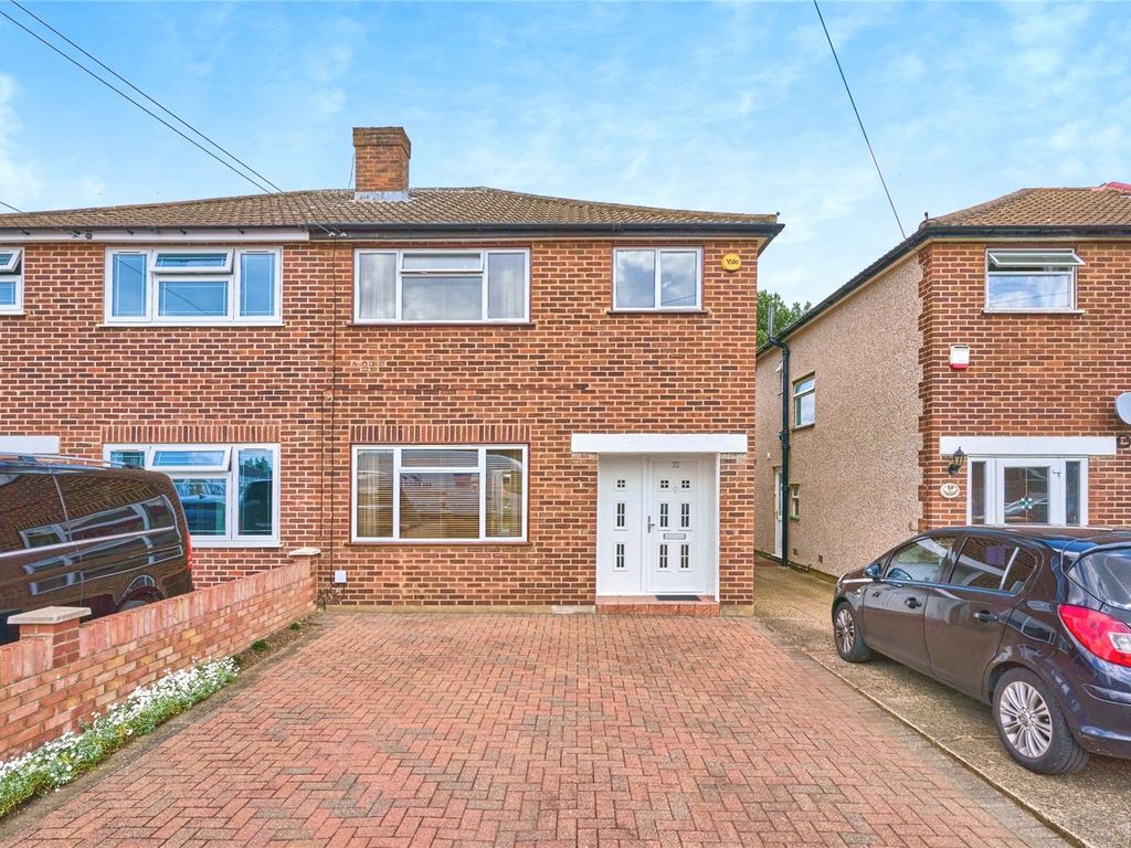 3 bed semidetached house for sale in Dickens Avenue, Uxbridge UB8, £