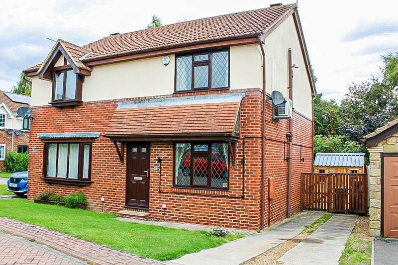 3 bed semidetached house for sale in Hopefield Way, Rothwell, Leeds