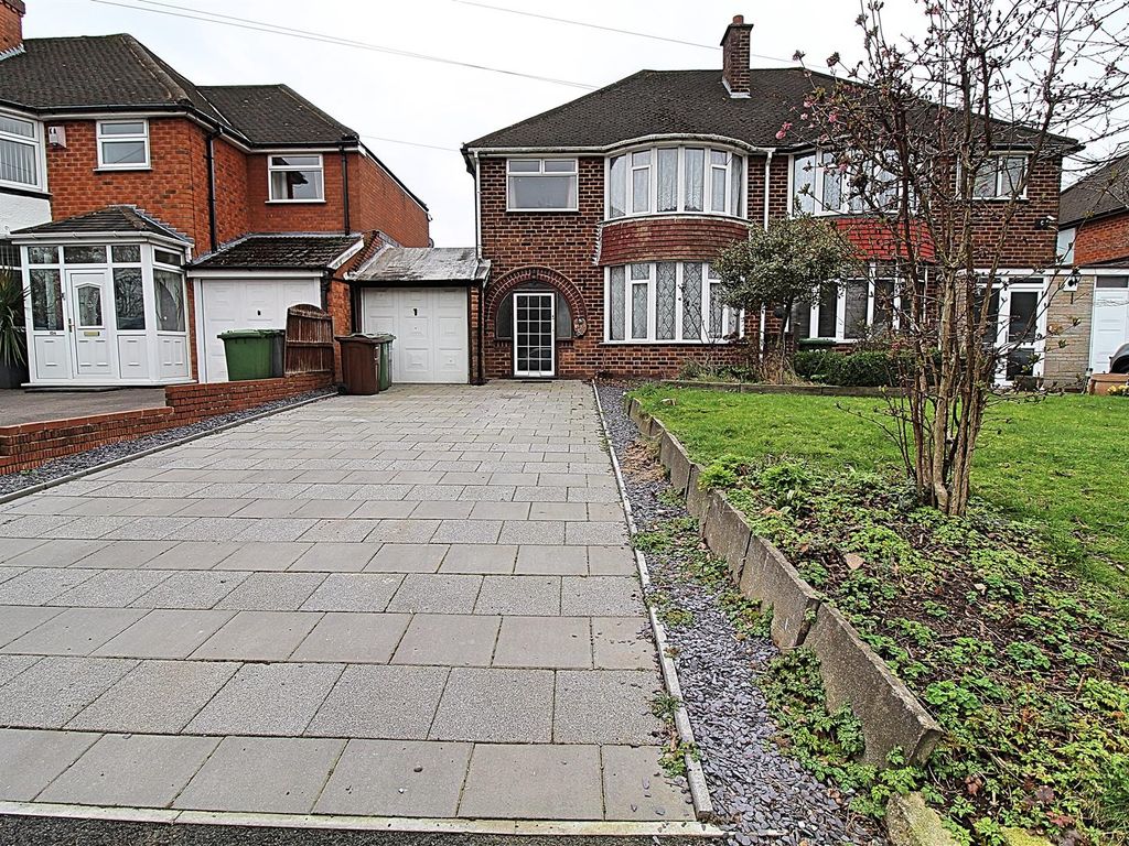 3 bed semidetached house for sale in Chester Road, Kingshurst