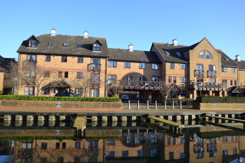 2 bed flat for sale in Lawrence Moorings, Sawbridgeworth CM21 Zoopla