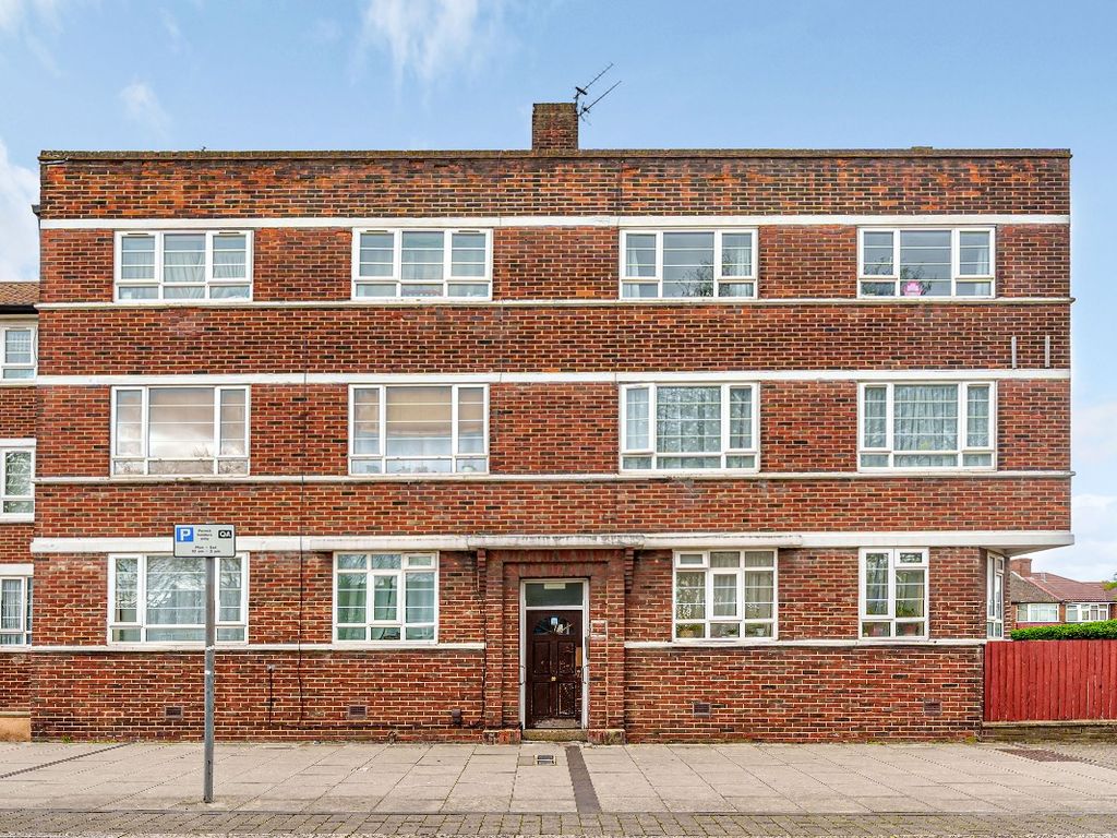 2 bed flat for sale in Beverley Drive, Edgware HA8 Zoopla