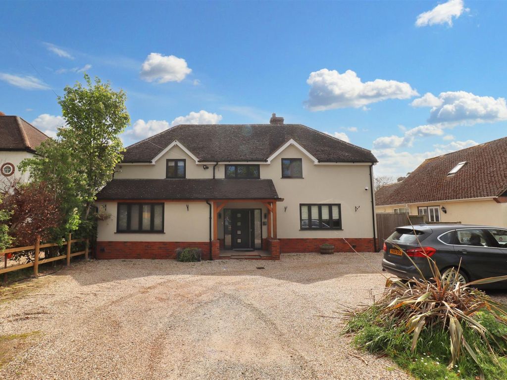5 bed detached house to rent in High Garrett, Braintree CM7, £3,650 pcm