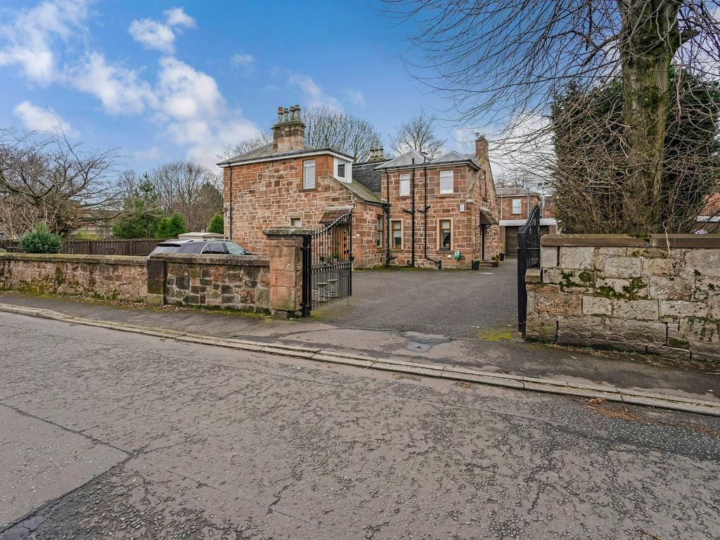 3 bed flat for sale in West Canal Street, Coatbridge ML5 Zoopla