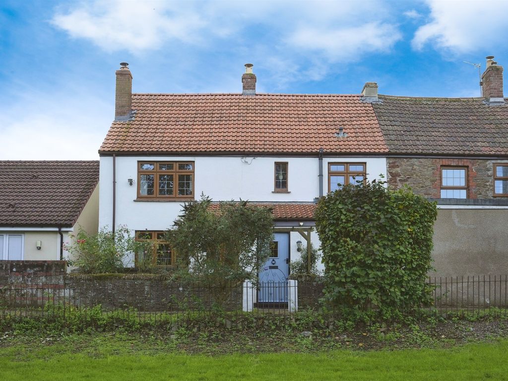 3 bed property for sale in Richmond Road, Mangotsfield, Bristol BS16, £