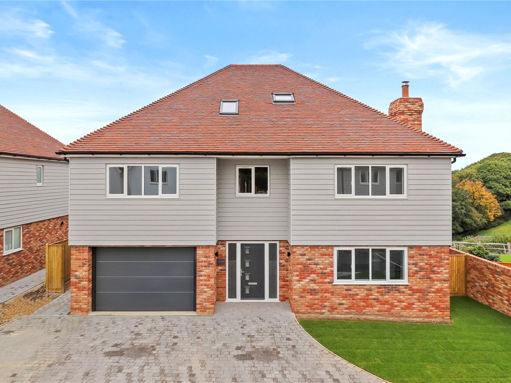 5 bed detached house for sale in Thorne Place, Lunsford Cross, Bexhill