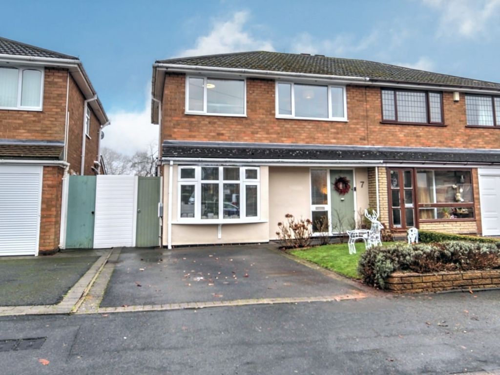 3 bed semidetached house for sale in St. Michaels Close, Pelsall, Walsall WS3 Zoopla