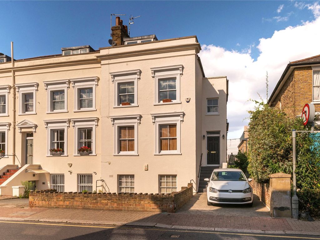 2 bed flat for sale in Felsham Road, Putney SW15, £850,000 Zoopla
