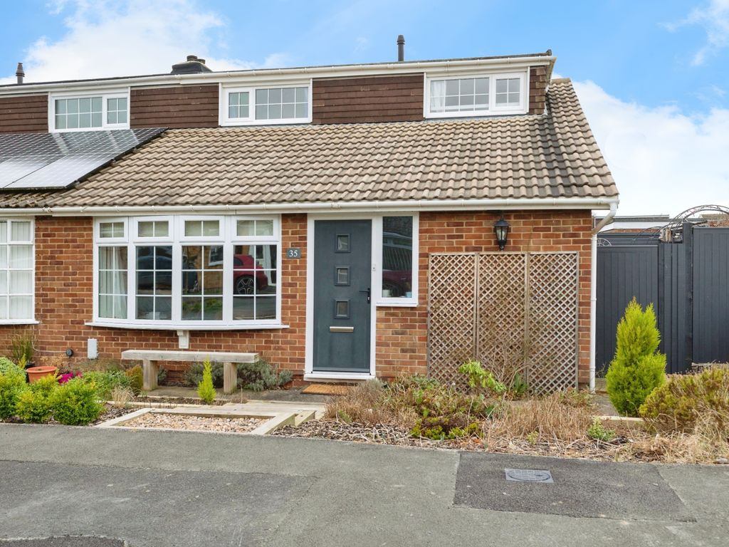 3 bed bungalow for sale in Angrove Close, Great Ayton, Middlesbrough