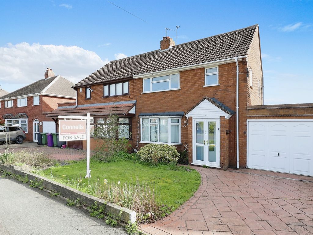 3 bed semidetached house for sale in Belton Avenue, Wednesfield