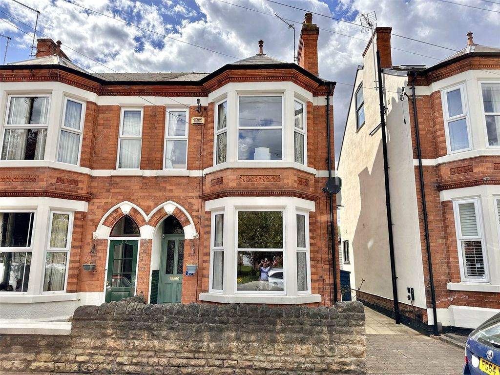 5 bed semidetached house for sale in Lady Bay Road, West Bridgford