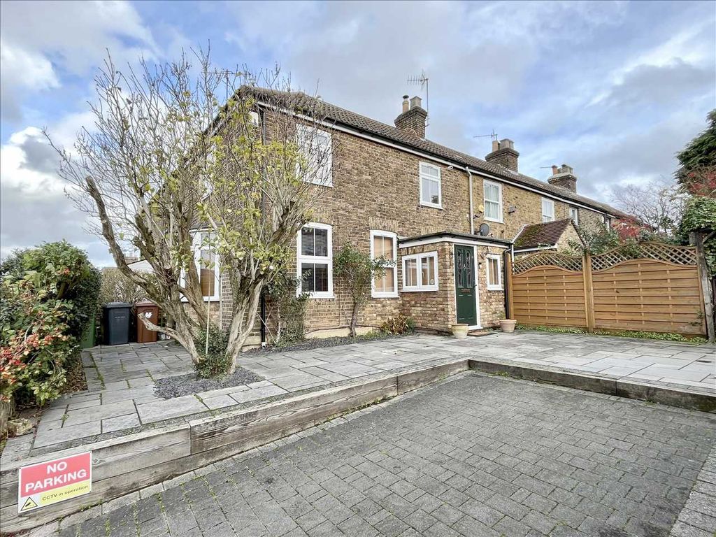2 bed terraced house for sale in Park Road, Bushey WD23. Zoopla