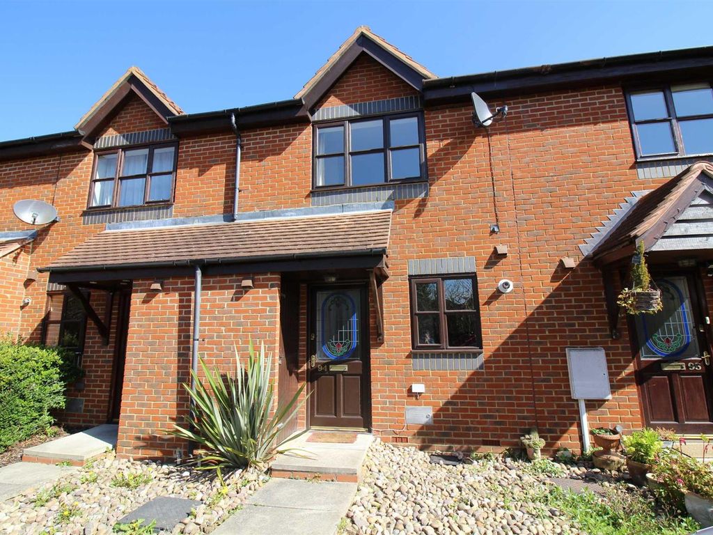 2 bed terraced house to rent in Deacon Place, Middleton, Milton Keynes