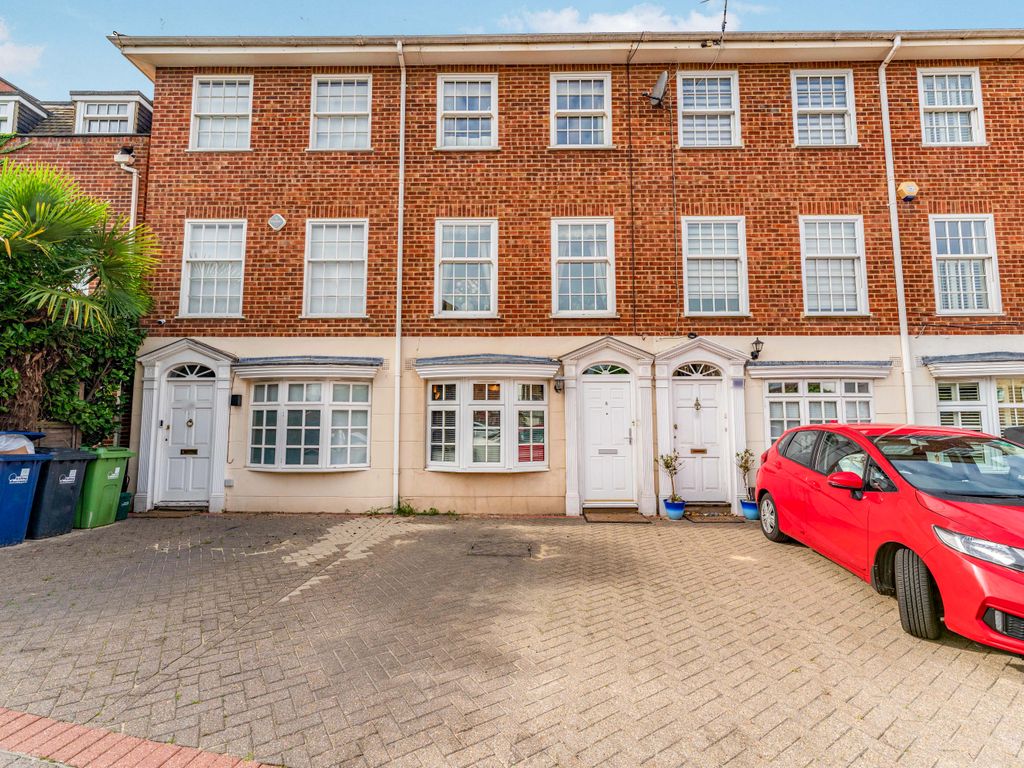 Albert Road, London W5  