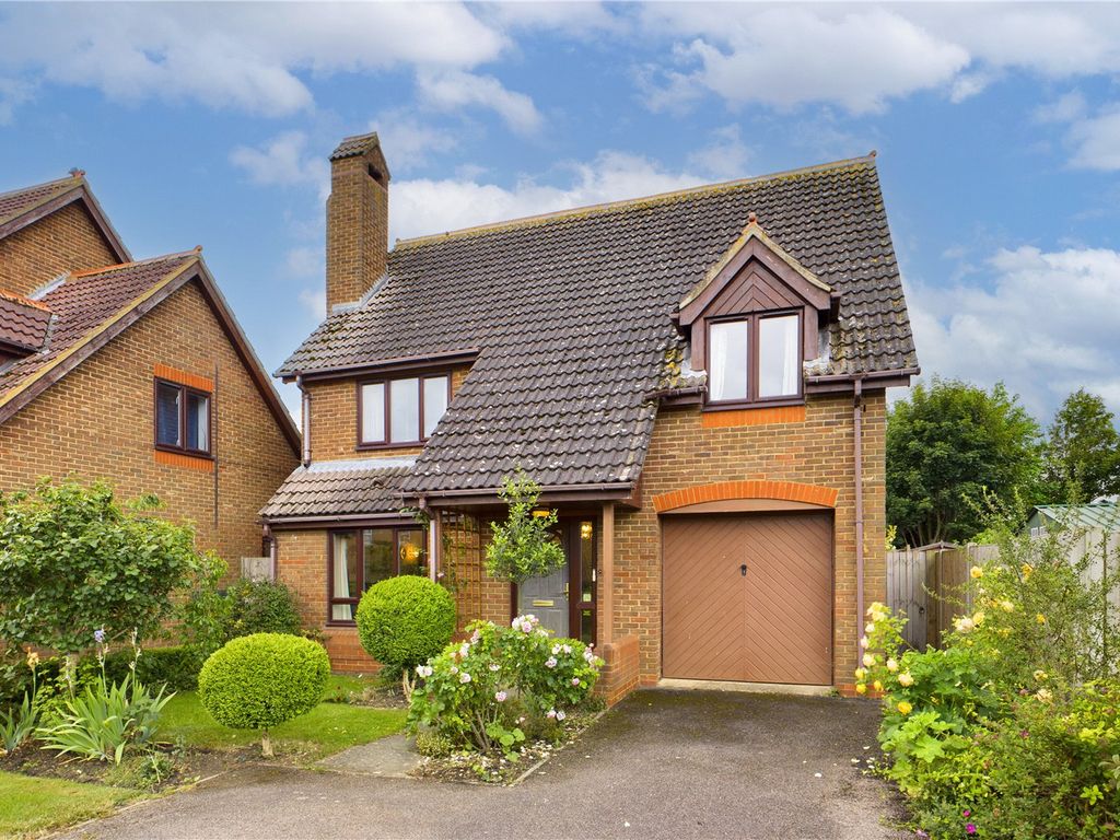 4 bed detached house for sale in Woodcock Close, Sandy, Bedfordshire