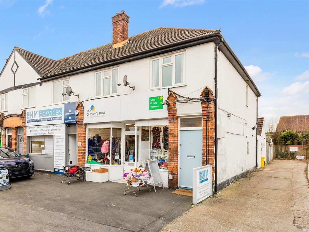 2 bed flat for sale in Nork Way, Banstead SM7, £265,000 Zoopla