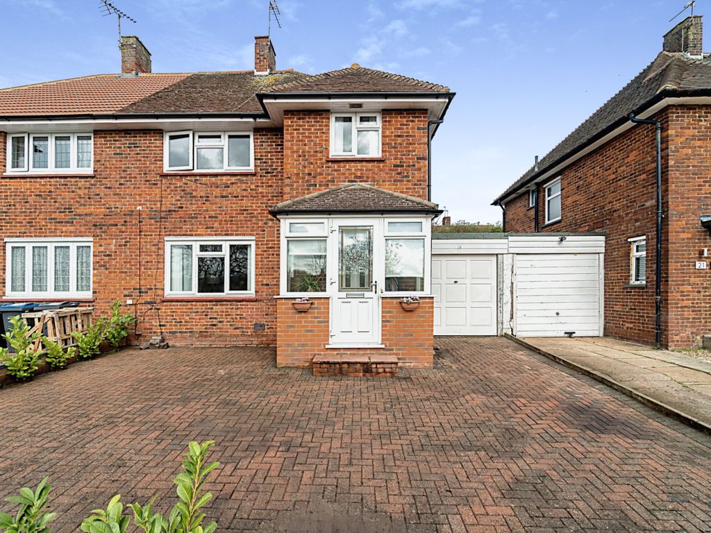 3 bed semidetached house for sale in Selsdon Park Road, South Croydon